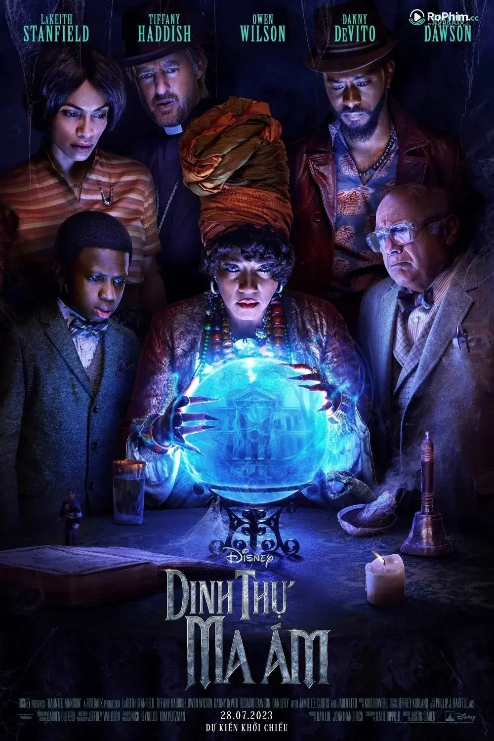 Dinh Thự Ma Ám: Đêm Tối Đam Mê